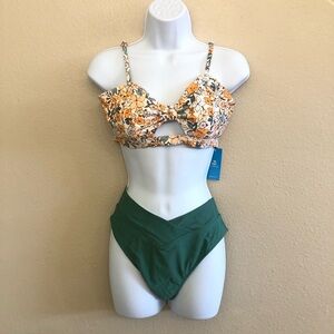CUPSHE Ditsy Floral knotted Cutout Back Hook Closure High-Waisted Bikini Set L